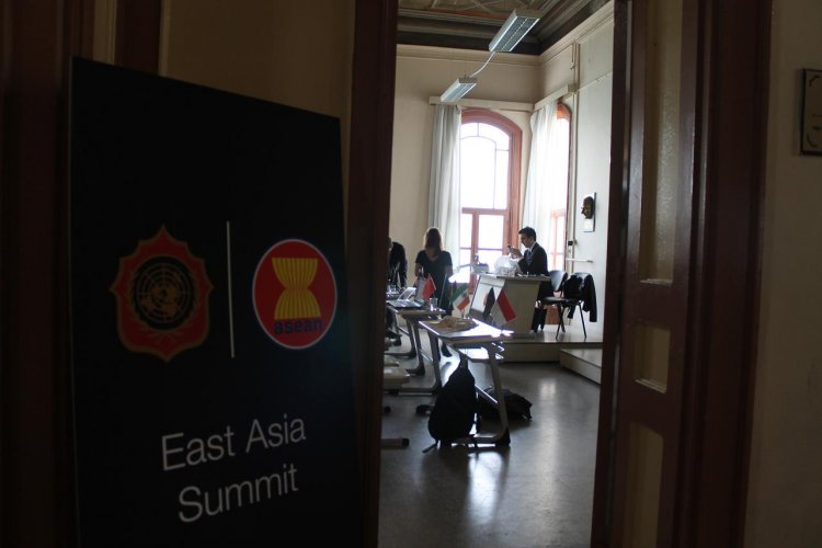East-Asia-Summit--Kabatas-Model-United-Nations-in-2016